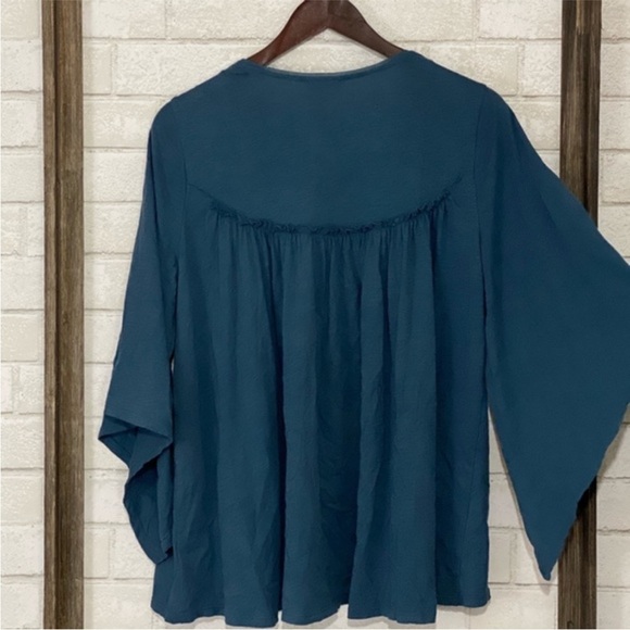 Deletta Sorceress' dress top - Picture 4 of 4